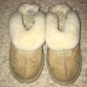 Women’s Ugg Slippers Size 7